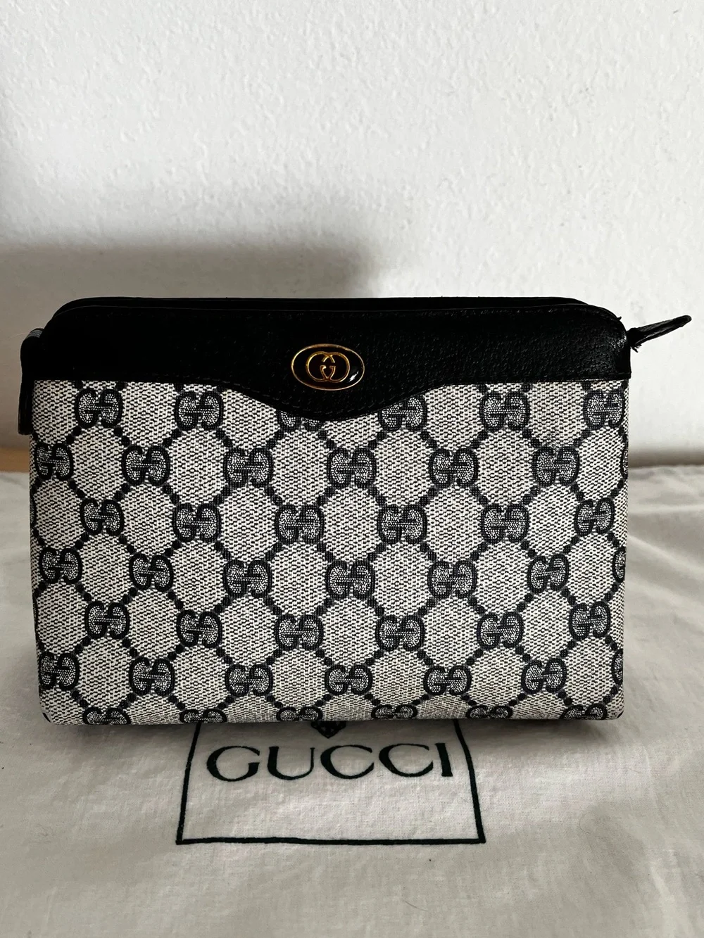 Gucci vintage blue